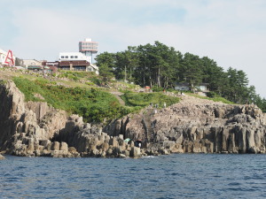 東尋坊　Tojinbo Cliffs